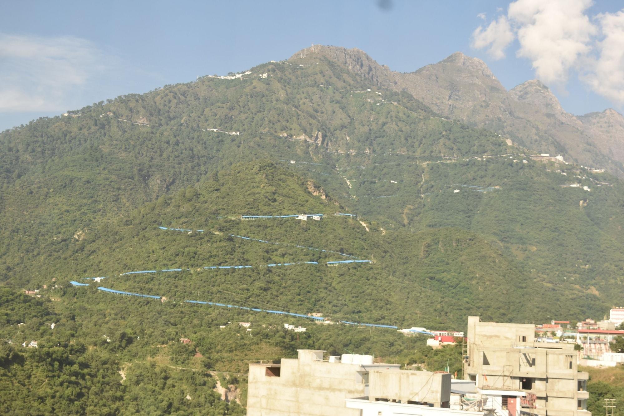 K C Residency Vaishnodevi Hotell Katra  Eksteriør bilde