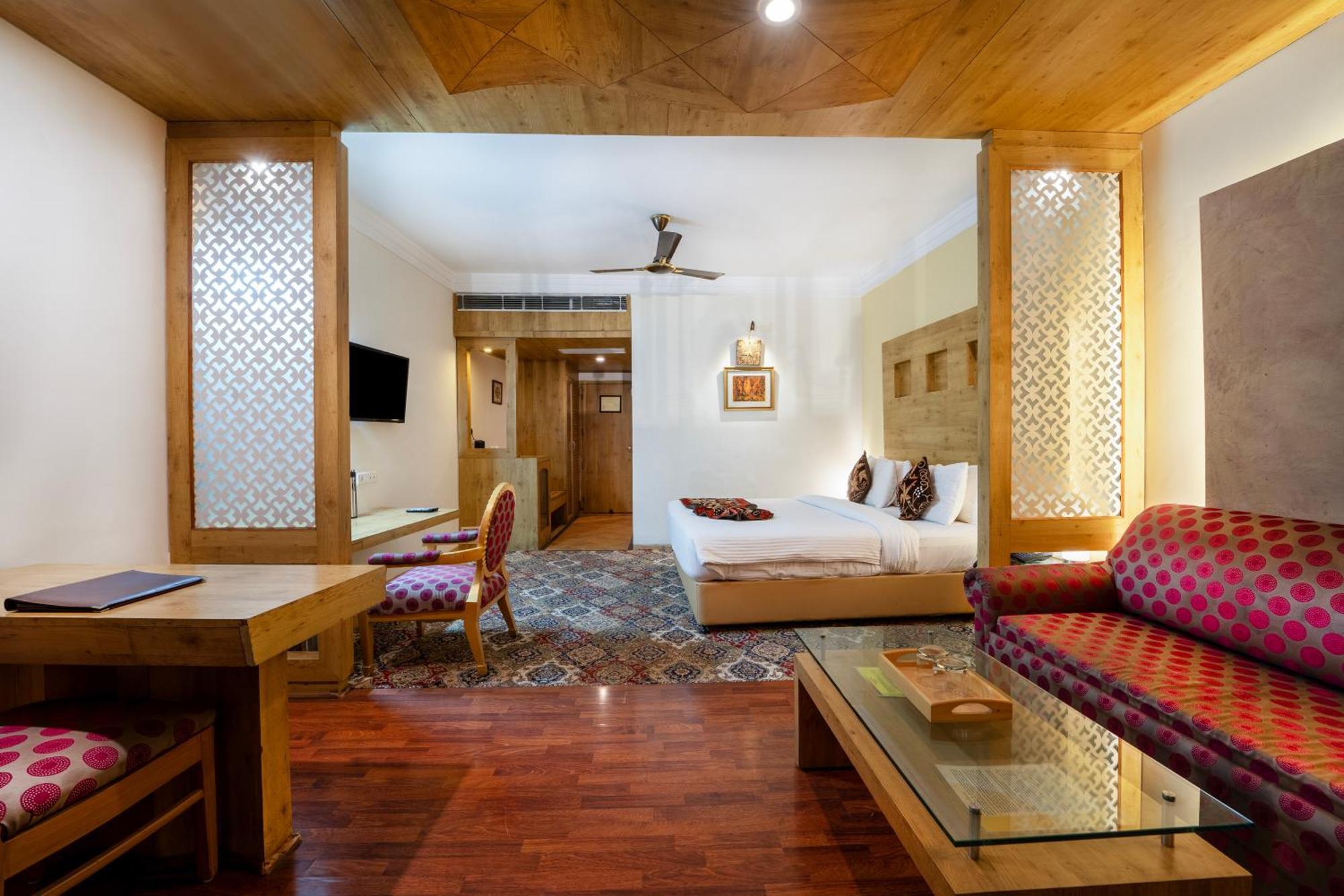 K C Residency Vaishnodevi Hotell Katra  Eksteriør bilde