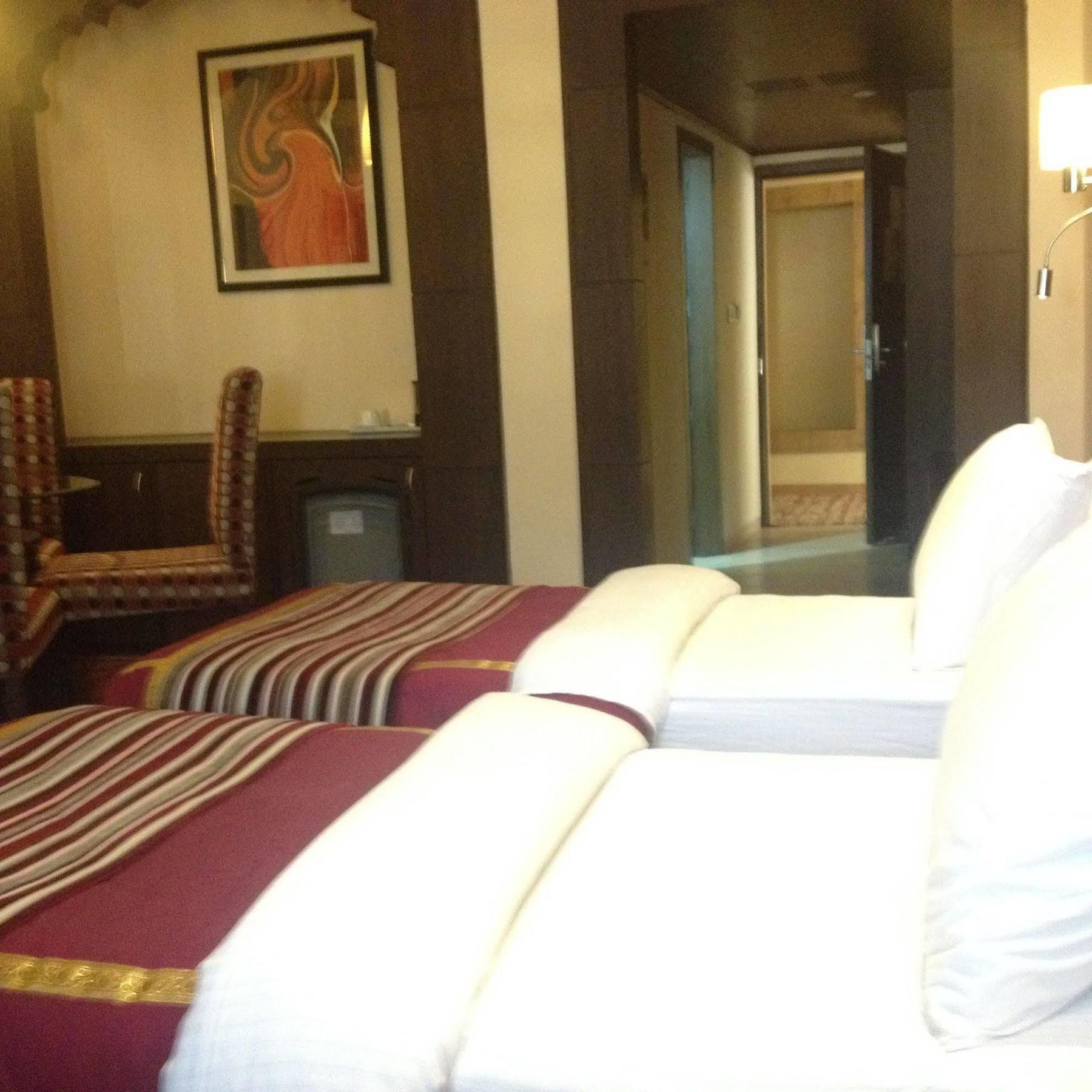 K C Residency Vaishnodevi Hotell Katra  Eksteriør bilde
